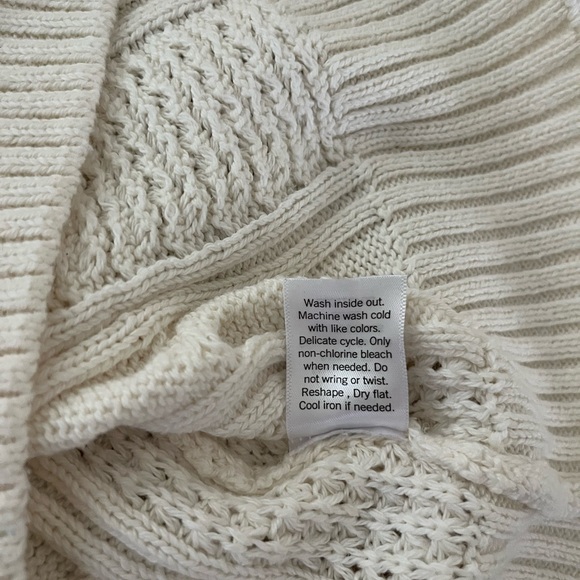 Men’s Fisherman Sweater - Picture 8 of 9